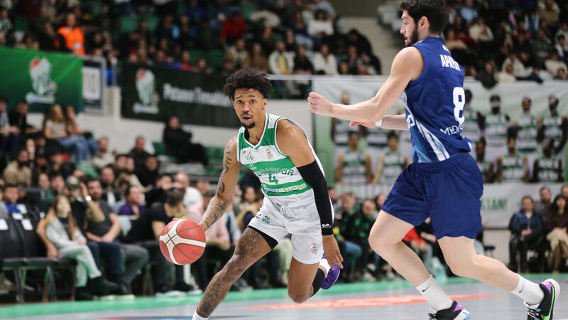 Haftanın oyuncusu Bursaspor’dan Bursaspor İnfo Yatırım’ın yıldız skoreri Jordan Floyd, Onvo Büyükçekmece karşısında
