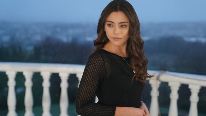 Kızılcık Şerbeti’nden Sıla Türkoğlu ayrılıyor mu? Yerine bomba isim… Show Tv'nin reyting rekortmeni dizisi Kızıl Şerbeti'nde doğa karakterine hayat