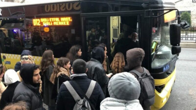 Film gibi yankesicilik: Çaldığı telefonu beğenmeyince geri verdi