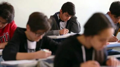 Okullarda 2. dönem ders zili yarın çalıyor