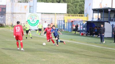 TFF 2.Lig Beyaz Grup’taki temsilcilerimizden Karacabey Belediyespor, sahasında konuk ettiği