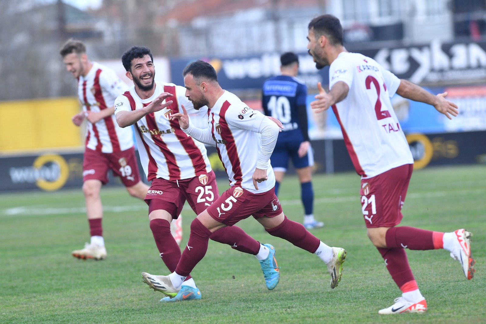 2.Lig’deki Bursa takımının telafi günü! Kritik maçın canlı yayını var…