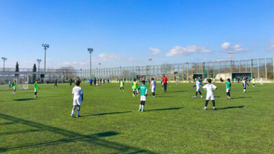 Bursaspor Futbol Okulları arasında futbol şöleni!
