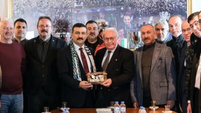 Selçuk Türkoğlu’ndan Bursaspor’a ziyaret