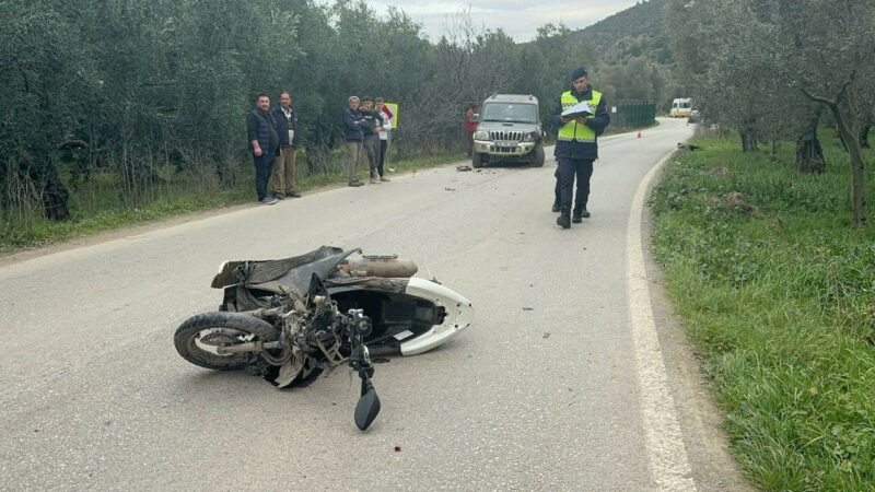 Bursa’da motosiklet cipe çarptı: 1 ölü Bursa’nın İznik ilçesinde motosiklet cipe çarptı. Kazada motosiklet sürücüsü hayatını