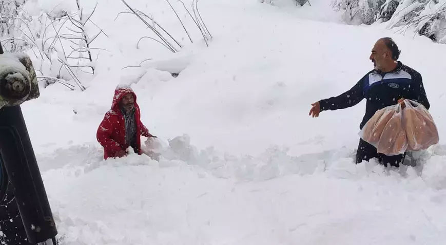 Artvin’de 119 köy yolu kardan kapandı! Hoparlörlerden çığ uyarısı yapıldı