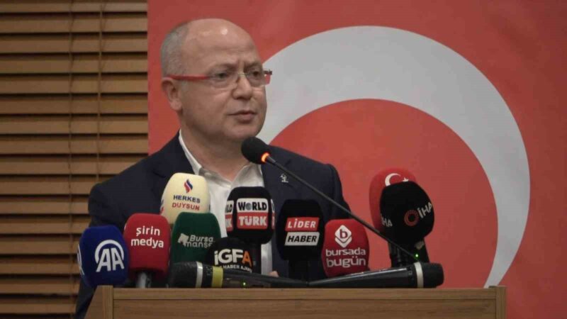Davut Gürkan: “Siyaset bizim partimizde bir çözüm bulma sanatıdır” AK Parti Genel Merkez Kadın Kolları Başkanlığı tarafından Siyaset Akademisi