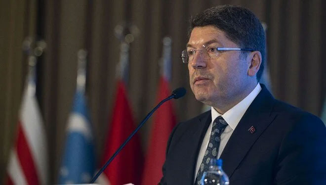 Bakan Tunç: AYM’nin ihlal kararları yargılanmanın yenilenmesi sayılmalı