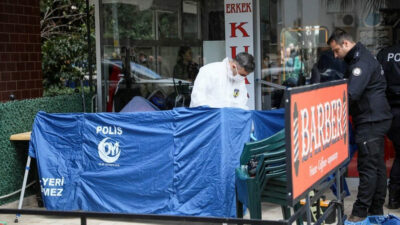 Uyudu sanılan berber, dükkanının önünde ölü bulundu