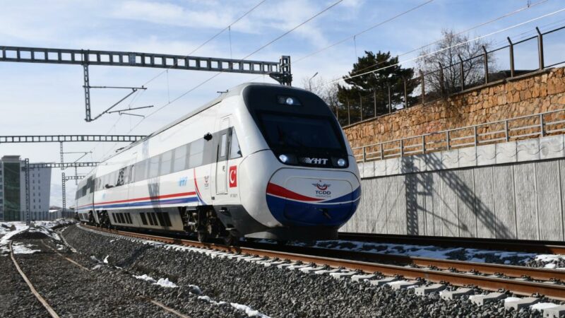 Hızlı tren Karadeniz’e ulaşacak
