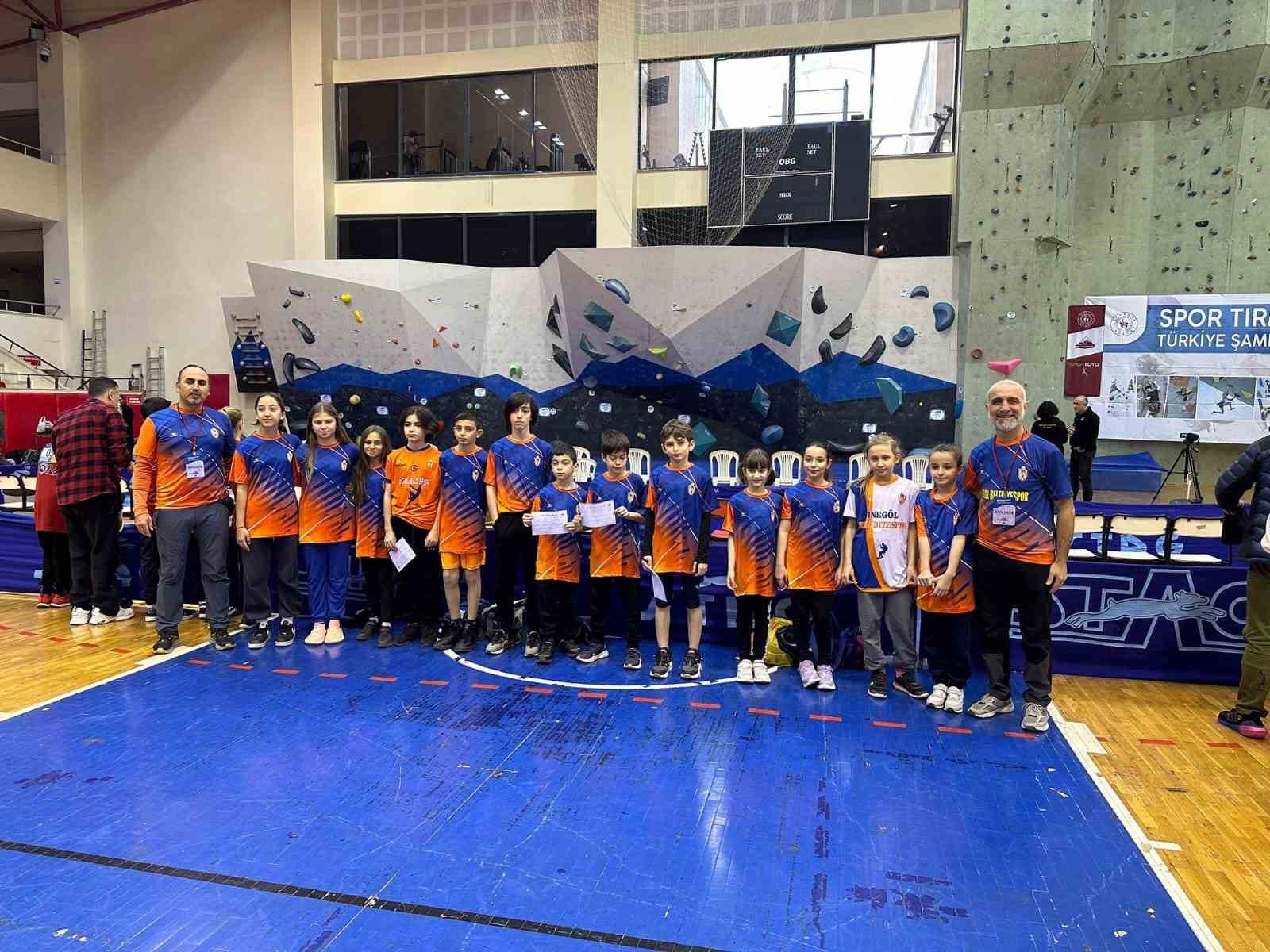 Küçük sporcular İnegöl’ü gururlandırdı