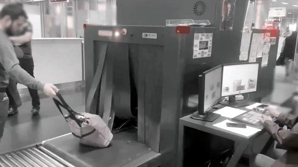 Tarihi paraları yurt dışına kaçırmaya çalışırken yakalandı