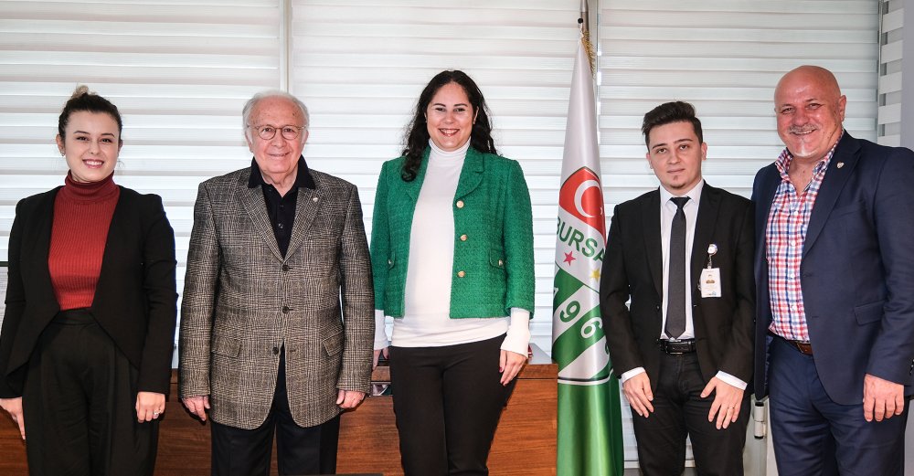 LÖSEV’den Bursaspor’a ziyaret LÖSEV’den Bursaspor’a ziyaret