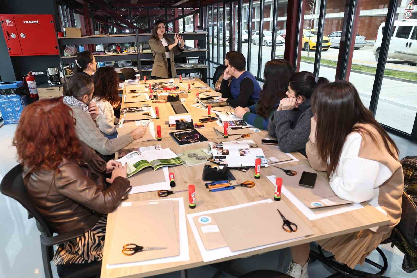 Nilüfer’de kolaj ile zihin haritası yaptılar 1 niluferde kolaj ile zihin haritasi yaptilar 6702c95