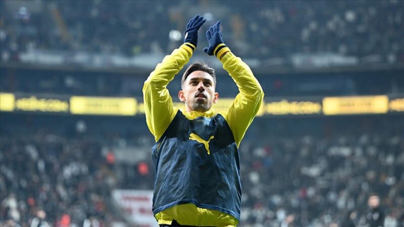 Fenerbahçe Kulübü, milli futbolcusu İrfan Can Kahveci'nin arka alt adalesinde