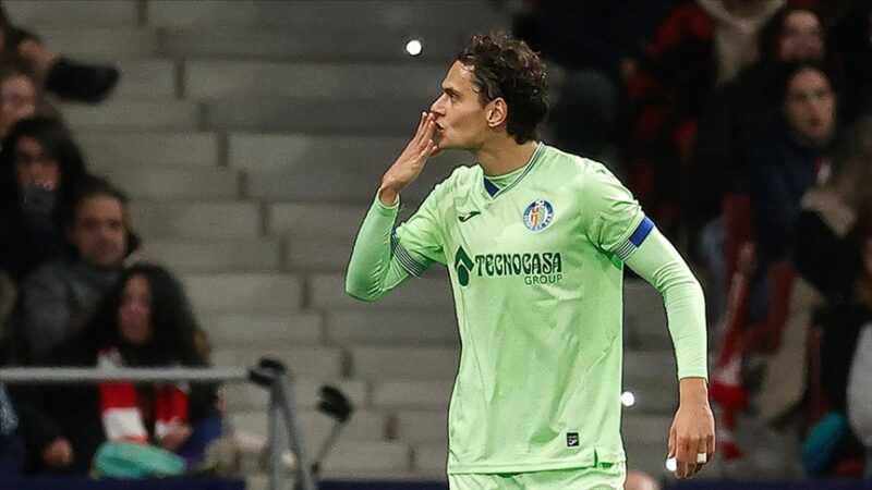 İspanya'nın Getafe takımında forma giyen ve yaklaşık 7 aylık sakatlıktan