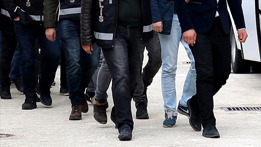 Bursa’da FETÖ operasyonunda 20 şüpheli yakalandı
