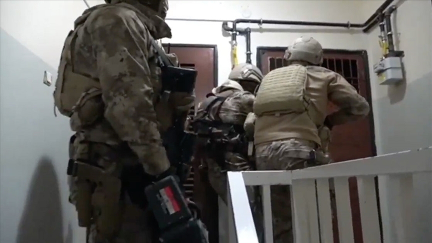 Bakan Yerlikaya duyurdu! 227 gözaltı