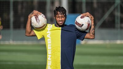 Fenerbahçeli futbolcu Fred, sakatlığının ardından bireysel koşulara başladı.