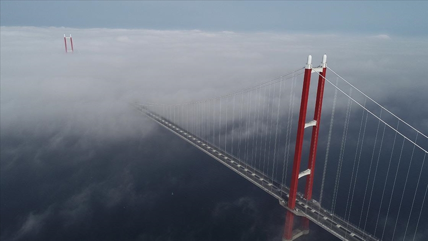 1915 Çanakkale Köprüsü’nde sis manzaraları