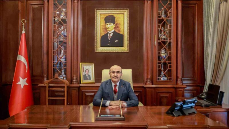 Bursa Valisi Mahmut Demirtaş, Marmara Denizi’nde batan kargo gemisi ile