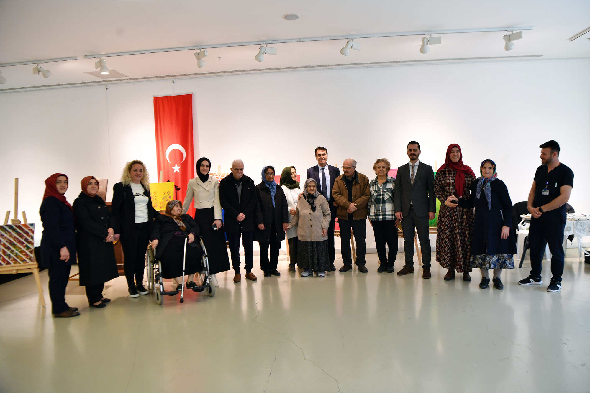 ALBAM sakinlerinden Yaşlılar Haftası sergisi 8 1 4 1