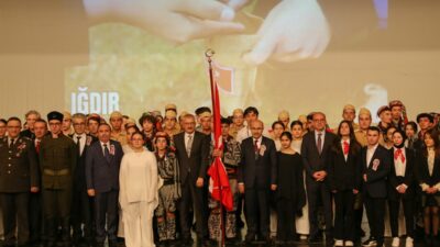 Muhteşem Çanakkale gösterisi… Alkışlar Gazi Anadolu’ya