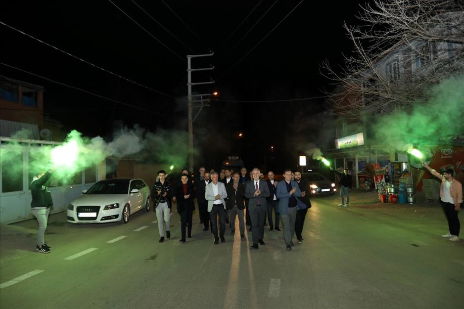 Başkan Taban sıkmadık el, çalmadık kapı bırakmıyor Başkan Taban sıkmadık el, çalmadık kapı bırakmıyor