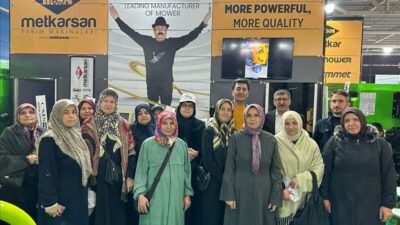 İnegöllü kadın çiftçiler Konya Tarım Fuarı’nı gezdi