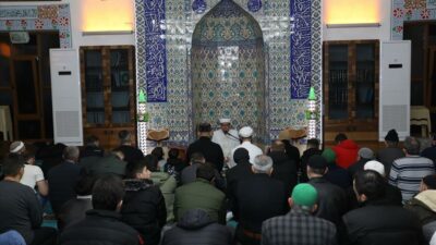 Hafız Abdurrahman Bozan İnegöllülerle buluştu