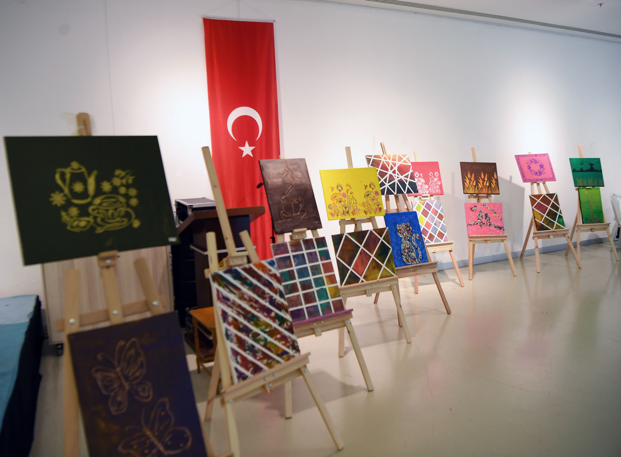ALBAM sakinlerinden Yaşlılar Haftası sergisi 1 16 1 1