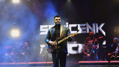 Bursa’nın yeni meydanında Semicenk rüzgarı esti