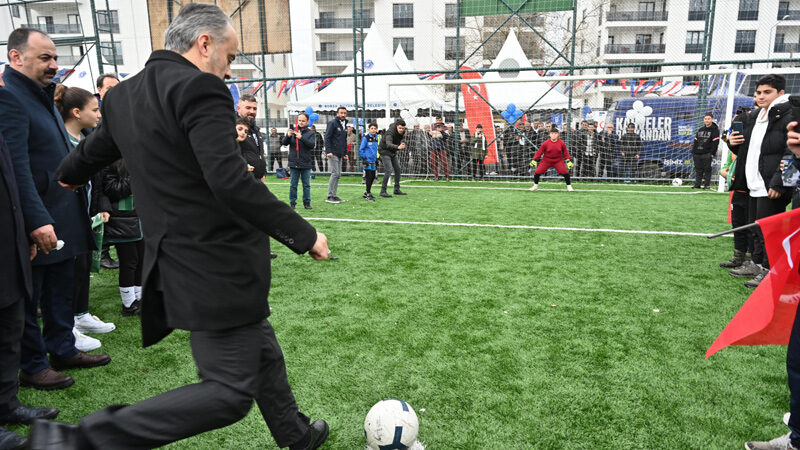 Bursa’da sporun çıtasını yükseltmek amacıyla her alanda önemli projelere imza