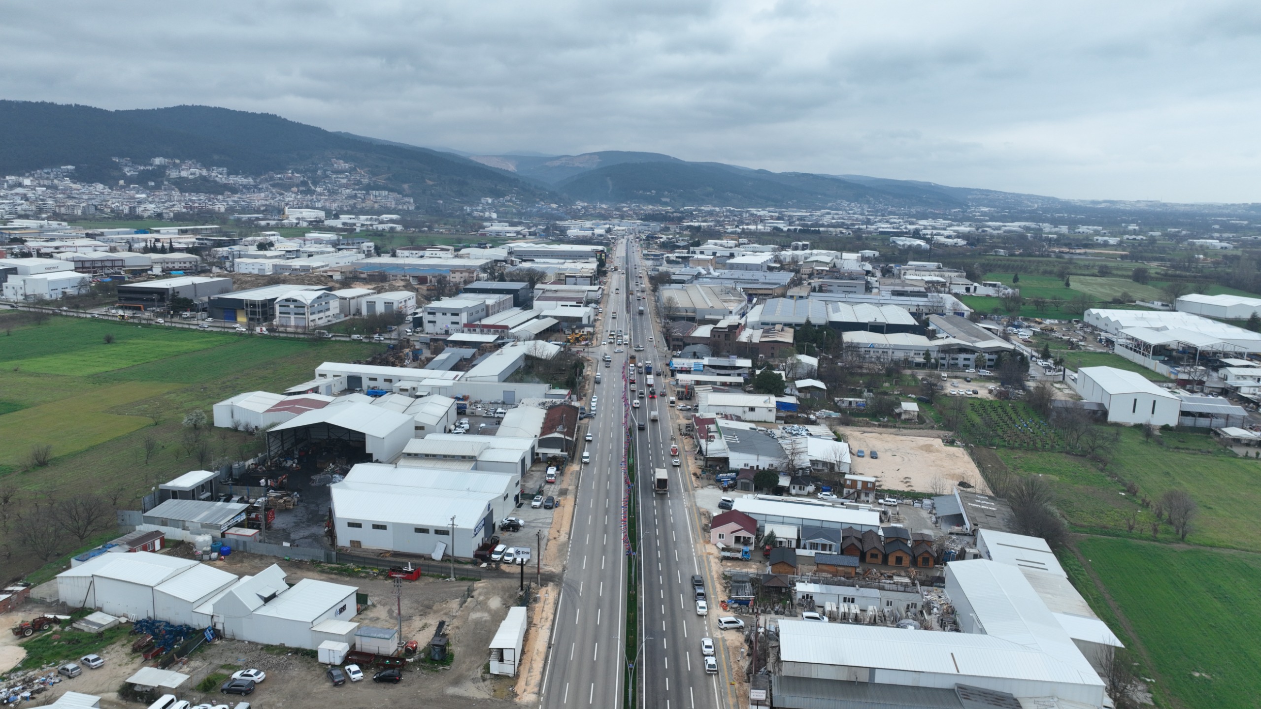 Bursa’nın trafik yükünü hafifletecek yol hizmete açıldı
