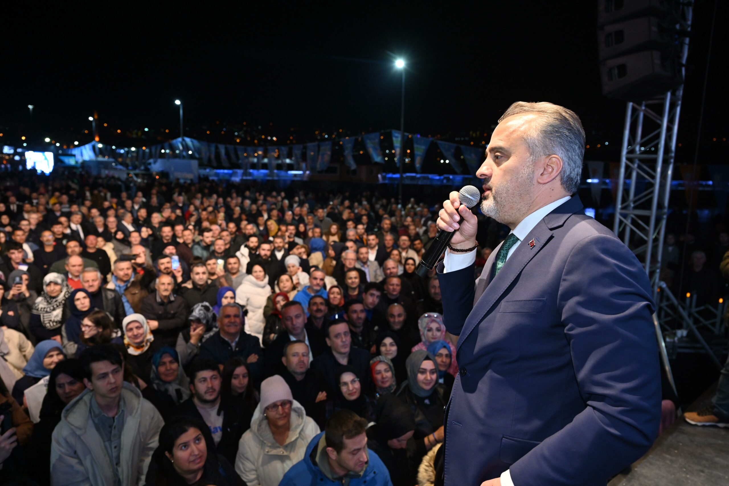 Başkan Aktaş: Biz Bursa’nın her köşesinde gülümsüyoruz