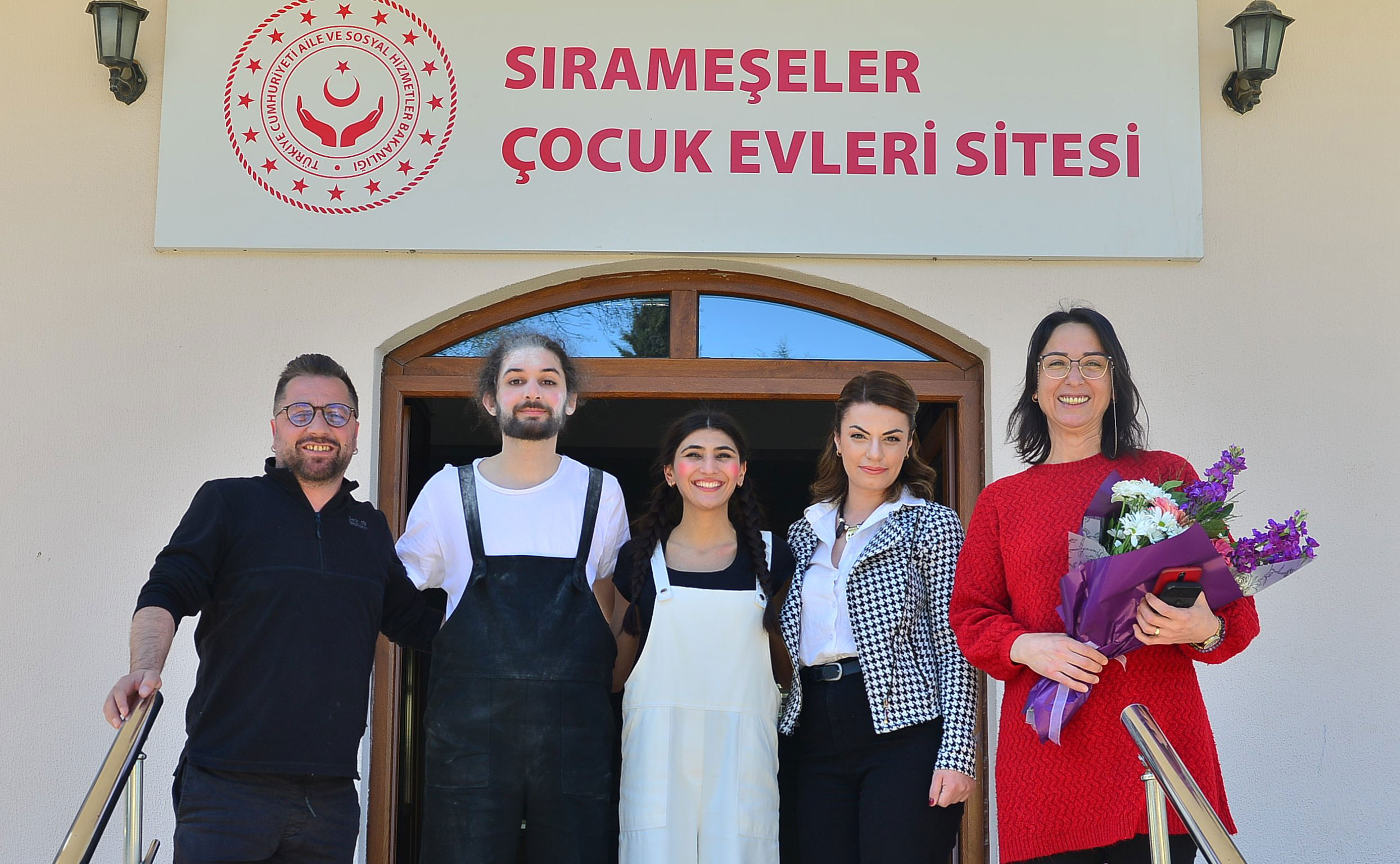 ‘Kutu’ kimsesiz çocuklar için açıldı ‘Kutu’ kimsesiz çocuklar için açıldı