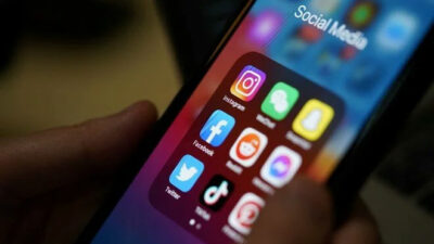 Facebook ve Instagram çöktü mü?