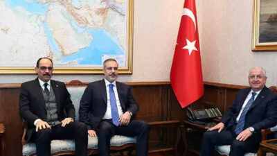 Bakan Güler, Dışişleri Bakanı ve MİT Başkanı ile bir araya geldi