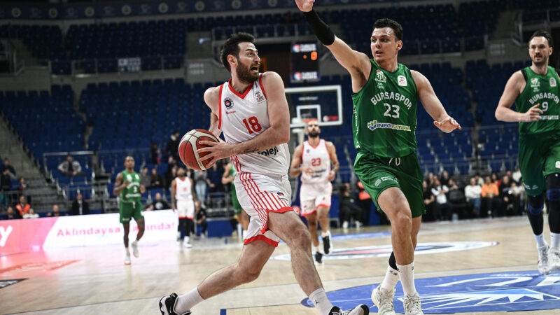 Türkiye Sigorta Basketbol Süper Ligi'nin 22. haftasında Bursaspor İnfo Yatırım,