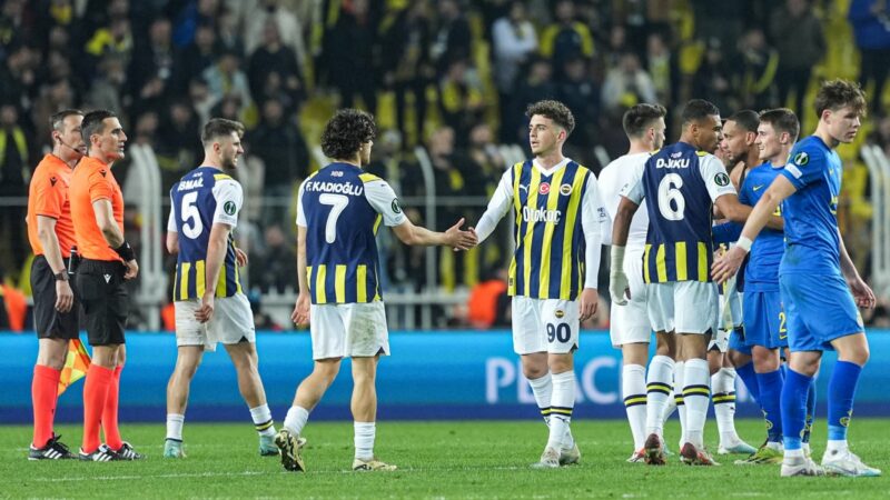 Bursa’da beğenilmeyen futbolcu Avrupa arenasında! Elden kaçan bir isim daha! Fenerbahçe forması giyen Muhammet Zeki Dursun, Bursa futbolunun yetiştirdiği yıldızlardan