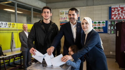 İBB Başkan adayı Kurum, oyunu kullandı