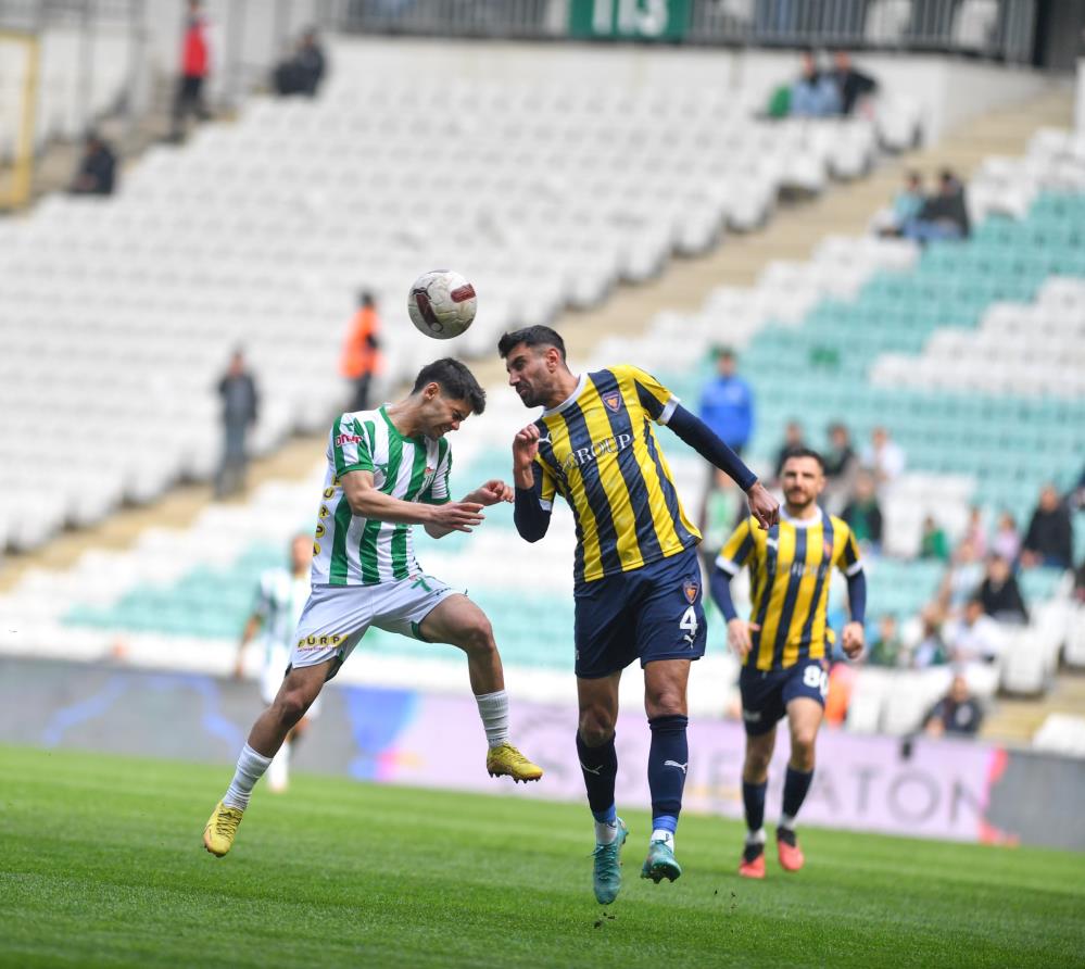 Bursaspor ya tarih yazacak ya da tarih olacak!