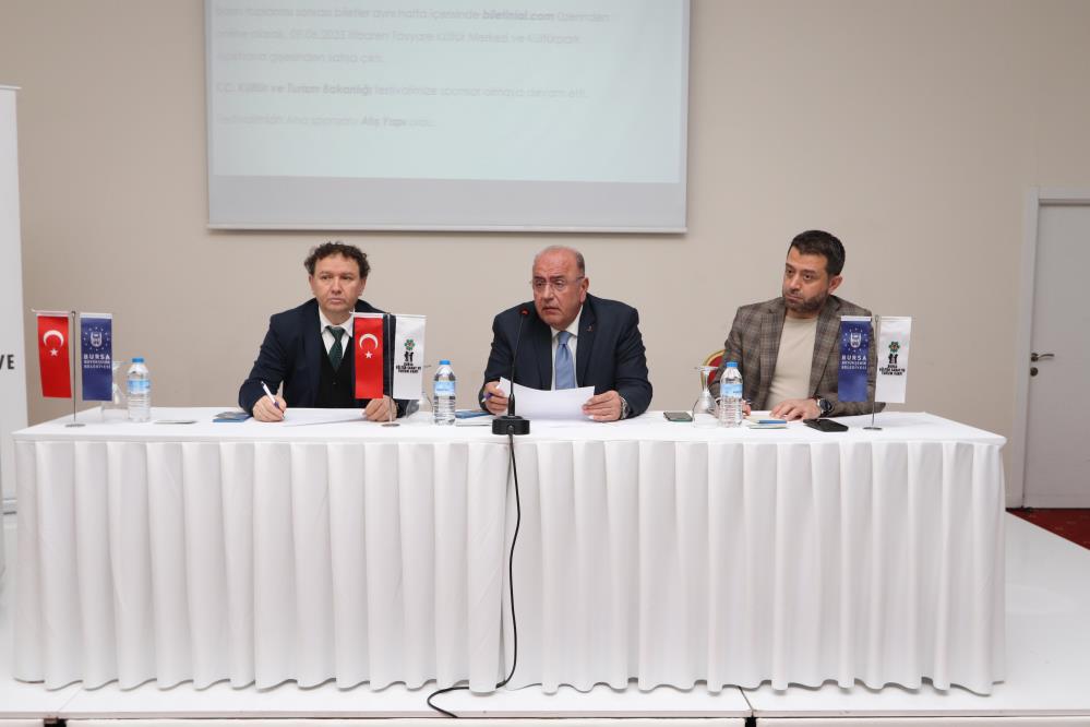 Bursa Kültür Sanat ve Turizm Vakfı'nda yeni Başkan Metin Atış 2 AW154964 02