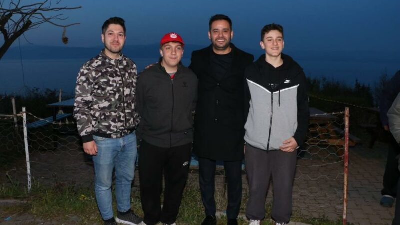 AK Parti Mudanya Adayı Dinçer’den gençlere müjde Cumhur İttifakı AK Parti Mudanya Belediye Başkan Adayı Gökhan Dinçer,