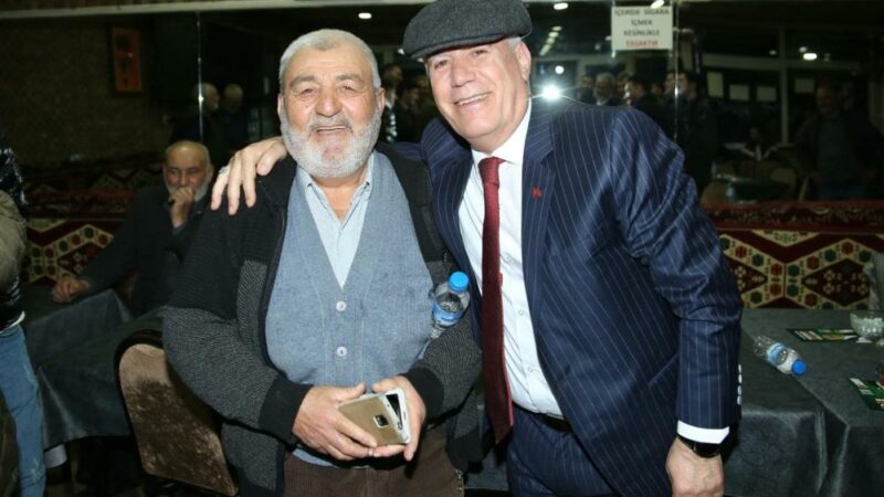 CHP Bursa Adayı Bozbey’den bu mahalleye imar sözü Bursa Büyükşehir Belediye Başkan Adayı Mustafa Bozbey, Mehmet Akif Mahallesi’nde