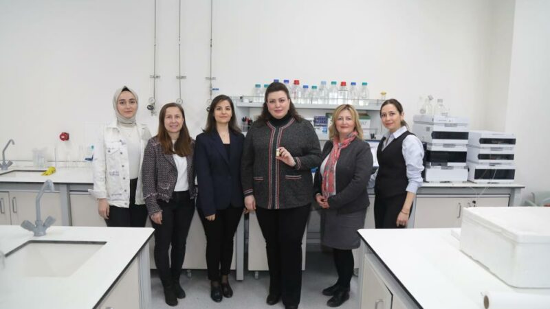 Bursa Teknik Üniversitesinde (BTÜ) arı sütünden çok fonksiyonlu cilt maskesi