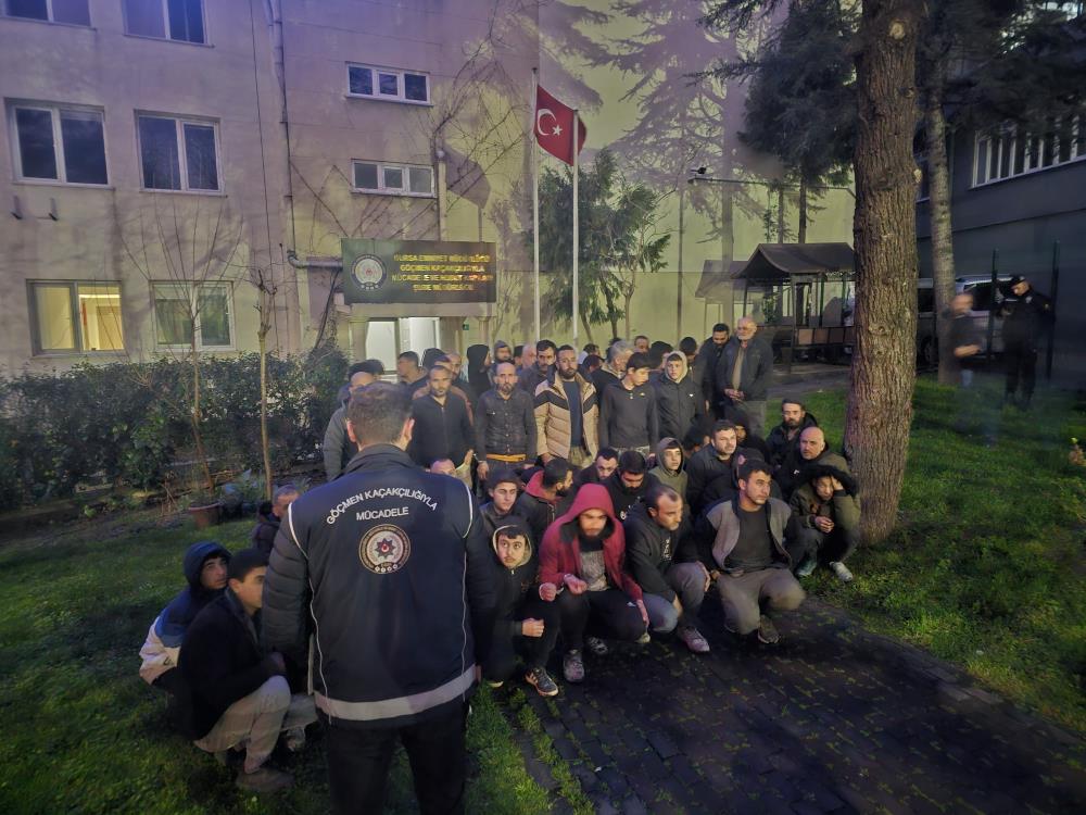 Bursa’da 63 kaçak göçmen yakalandı