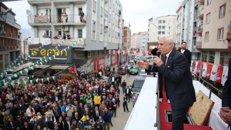 CHP’nin Bursa adayı Bozbey: Sandıklarda şu an hiçbir sorunumuz yok CHP'nin Bursa Büyükşehir Belediye Başkan Adayı Mustafa Bozbey, “Bir oyu