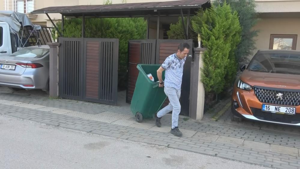 Emine Erdoğan’ın çağrısına uydu! Bursa’da 7 yıldır atıkları ayrıştırıyor