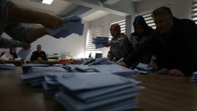 Bursa’da heyecanlı bekleyiş! Gözler sandık sonuçlarında…
